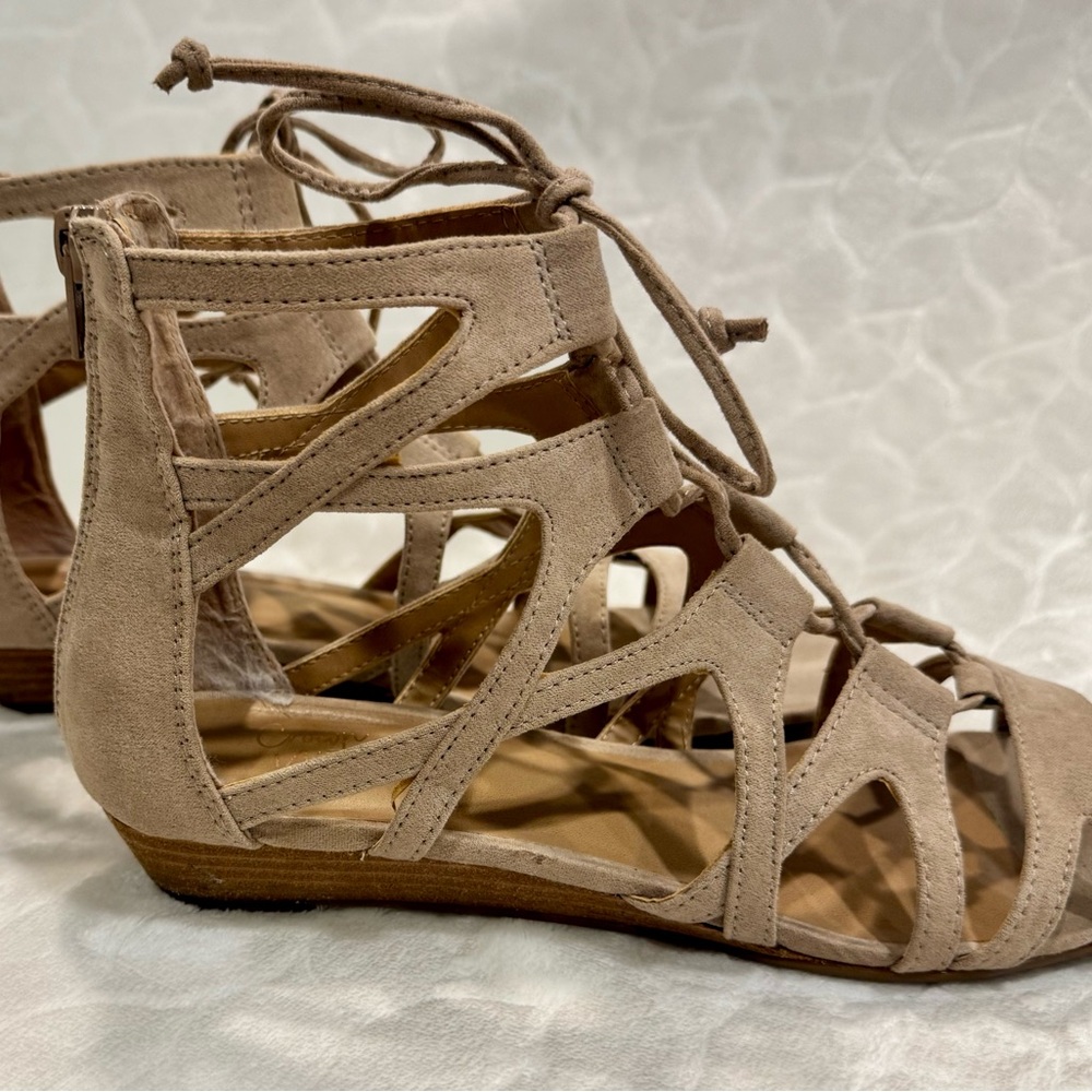 Women's Gladiator Tan Lace-Up Sandals
